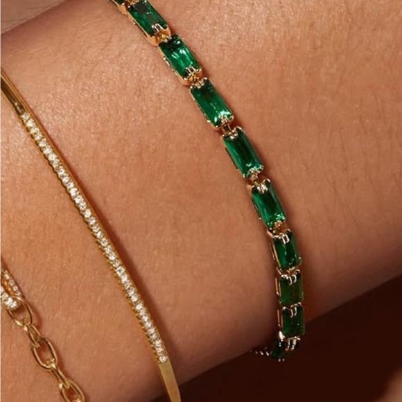 Neiman Marcus 14kt Plated Emerald Green Tennis Bracelet - Picture 4 of 6